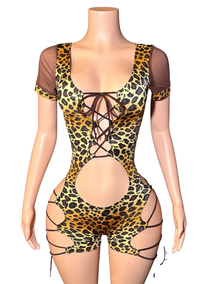 Untamed Lace Up Bartender Set