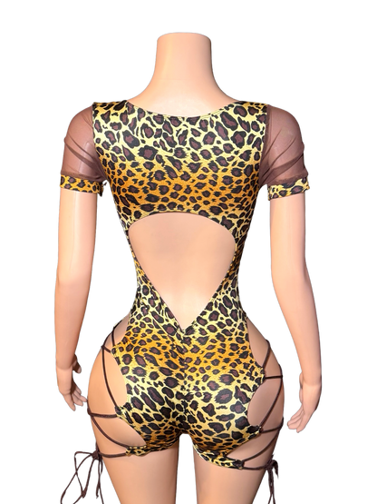 Untamed Lace Up Bartender Set