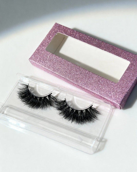 "Bag Runner" Mink Lashes - That Plug Lady